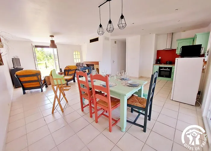 Chez Auguste Saint-Erblon (Mayenne)